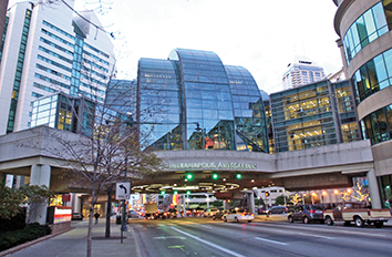 Indianapolis Artsgarden in Circle Centre Mall Editorial Stock Image - Image  of center, centre: 135996609