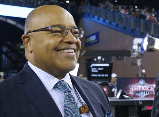 Mike Tirico to take over as studio host for NBC's Sunday night football