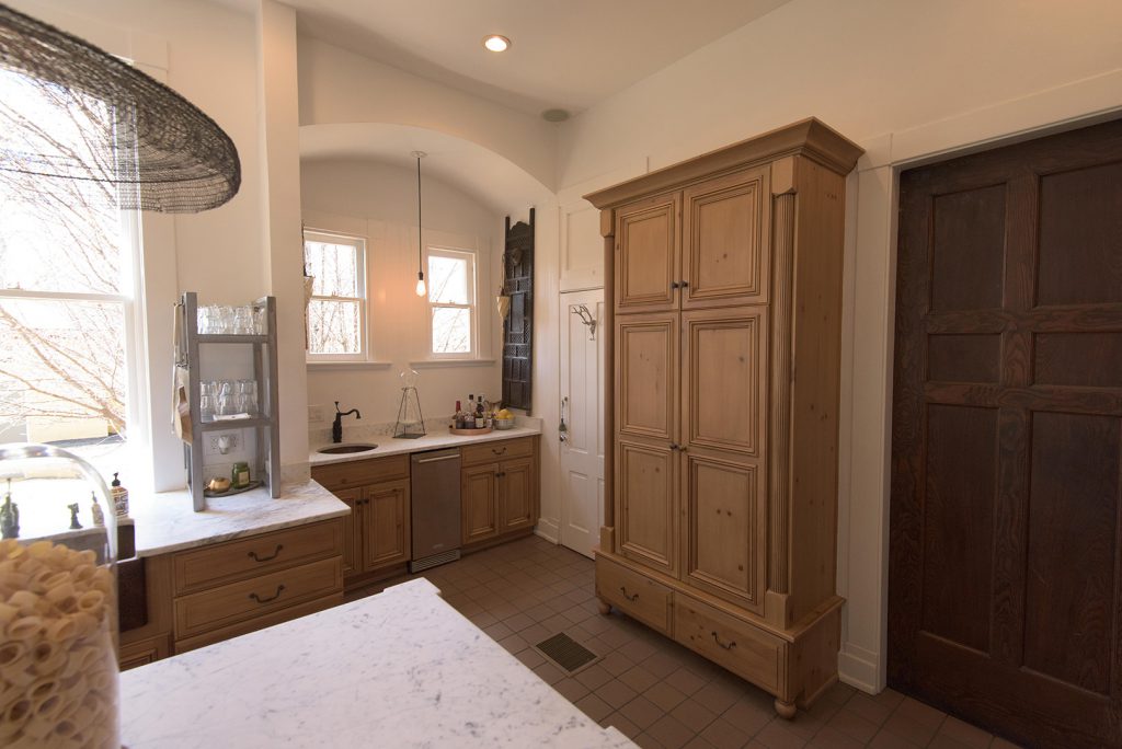 The kitchen has been recently remodeled.