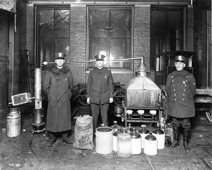 Historical photographs show Texas Rangers confiscating alcohol, arresting  bootleggers during prohibition in 1920s