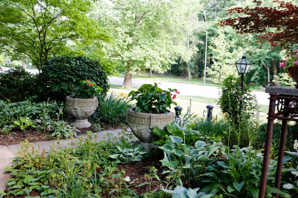 Photo gallery: Irvington garden along the Parkway – Indianapolis ...