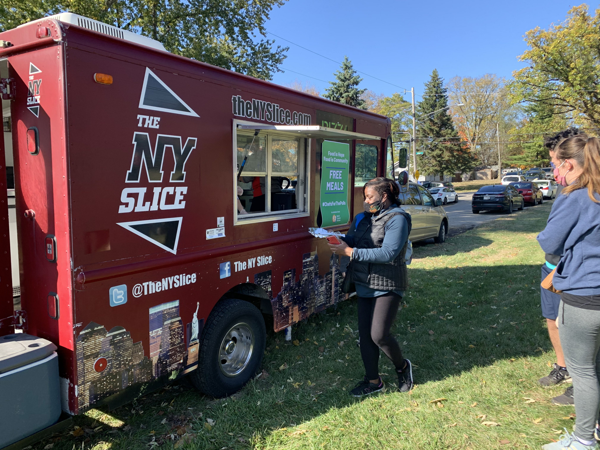 Marion County voters wait hours to cast ballots on day earlyvote