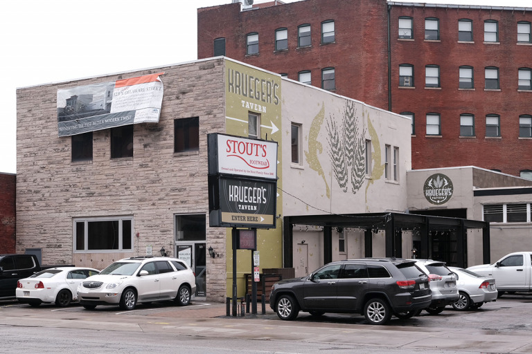 The Oakmont restaurant, bar to take vacant tavern space off Mass Ave