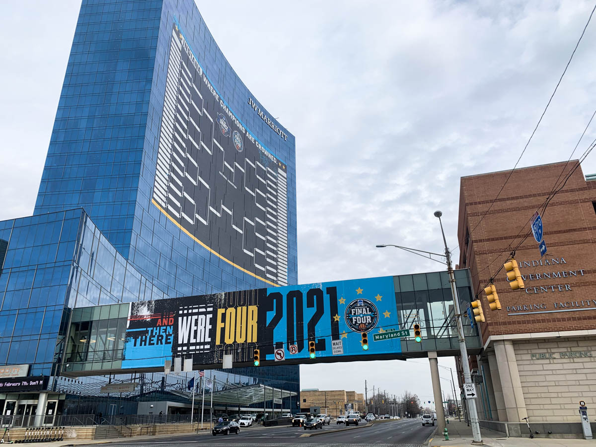 Gargantuan graphics put Indy’s Sport Graphics in the spotlight ...