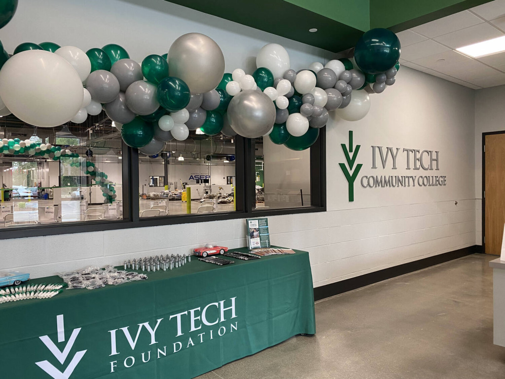 Ivy Tech opens new automotive tech center in west side’s International