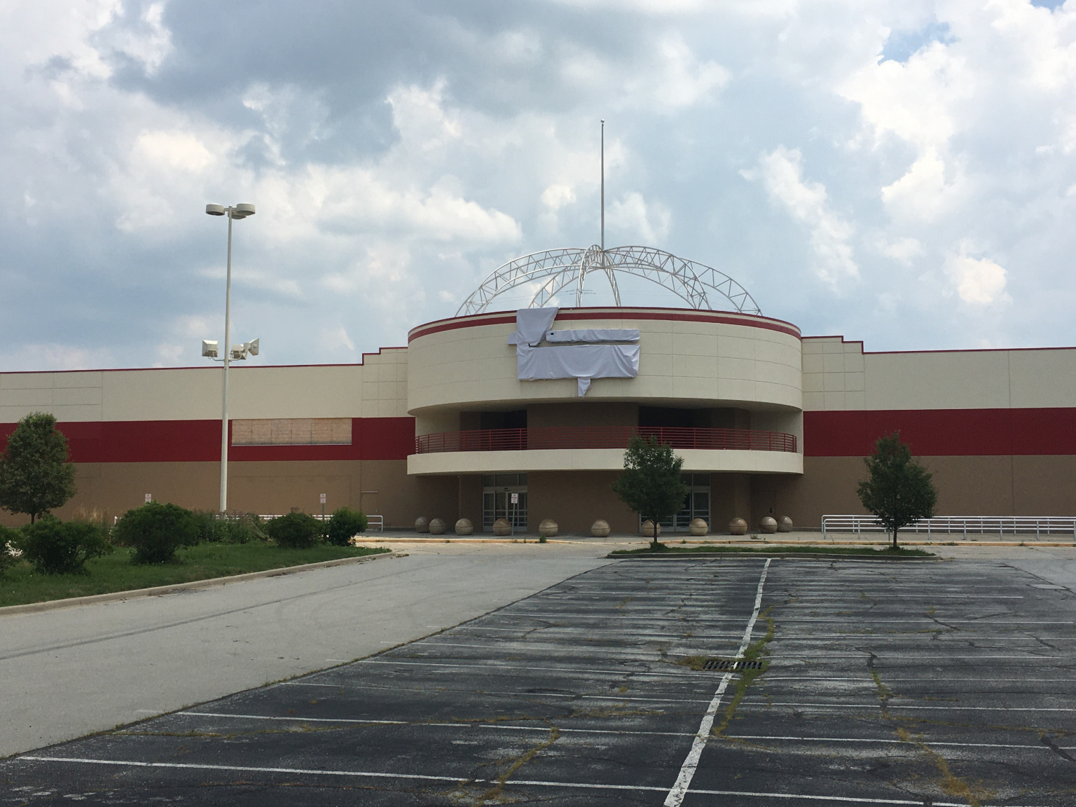 Fishers might soon require council OK for new bigbox store tenants