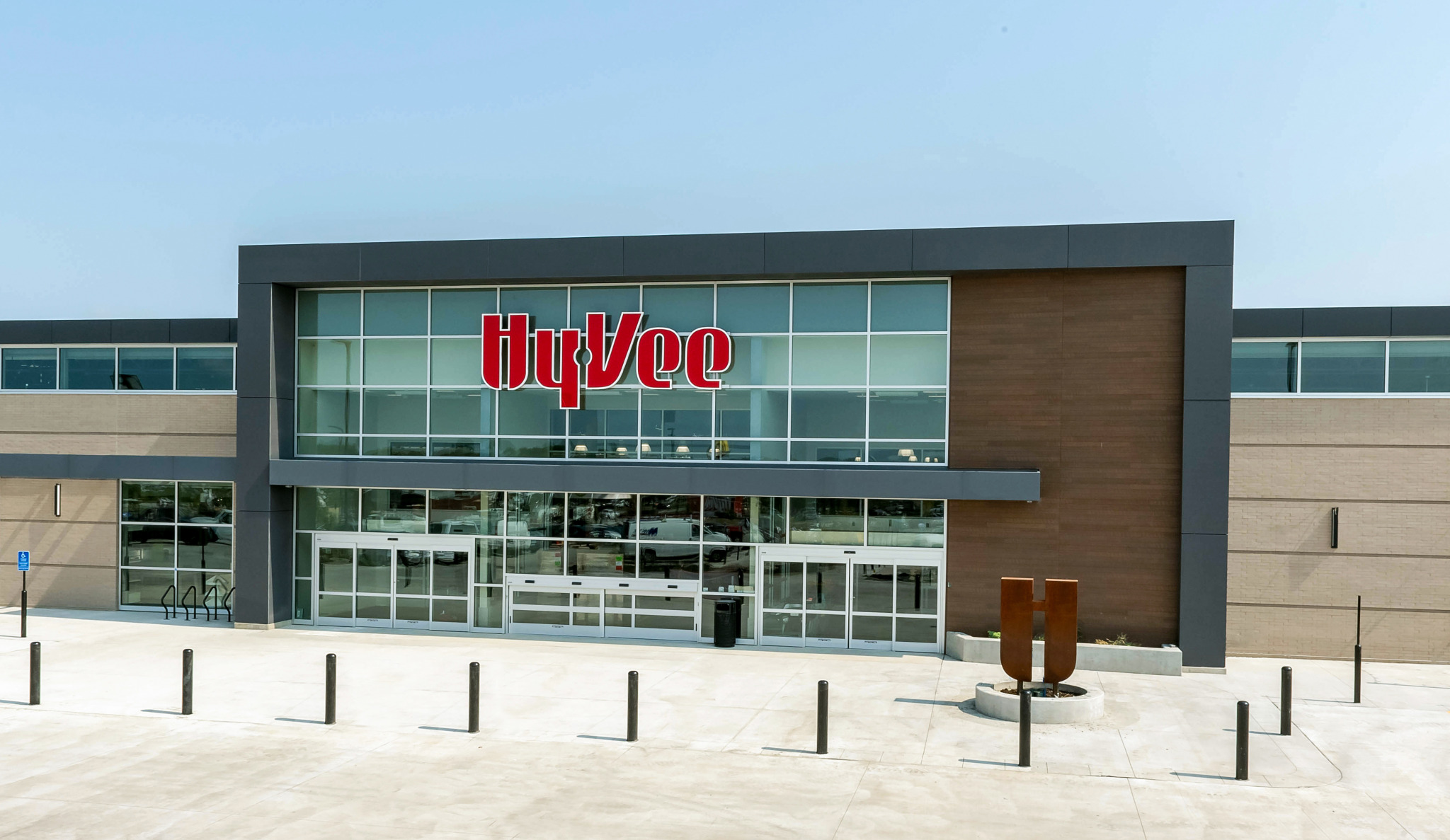 Iowa-based Grocery Chain Hy-Vee Plans 150,000-square-foot Store In ...