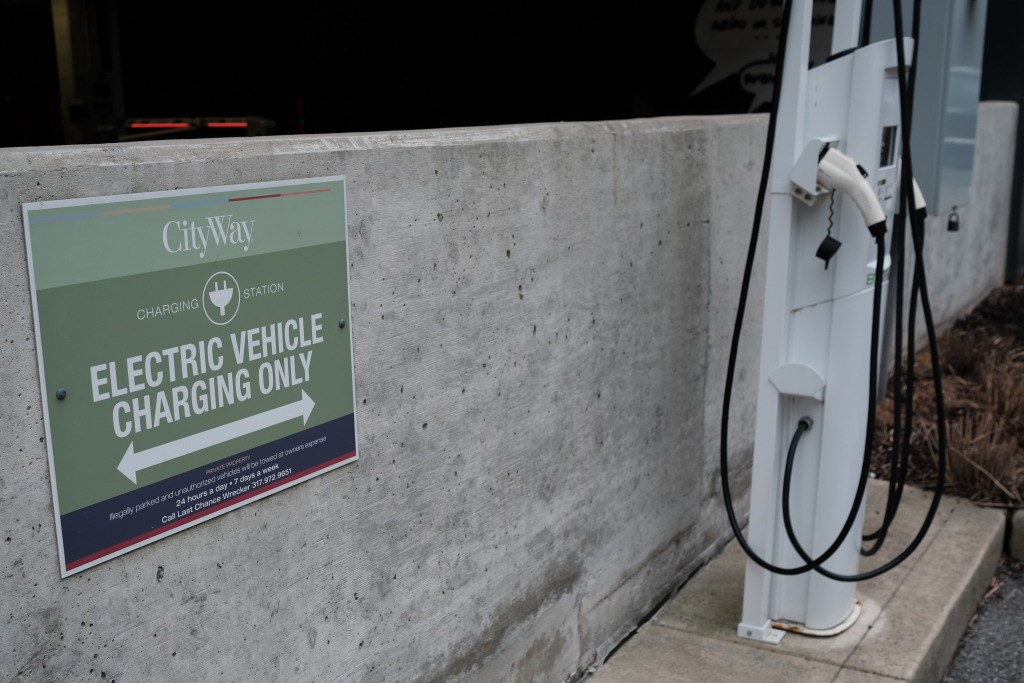 Feds Approve Indiana’s $100M Plan For Electric Vehicle Charging Network ...