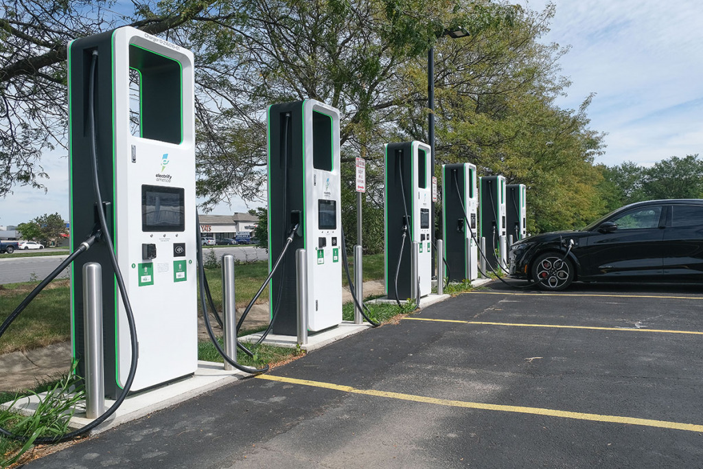 Indiana plans 100 EV fastcharging stations on major roads