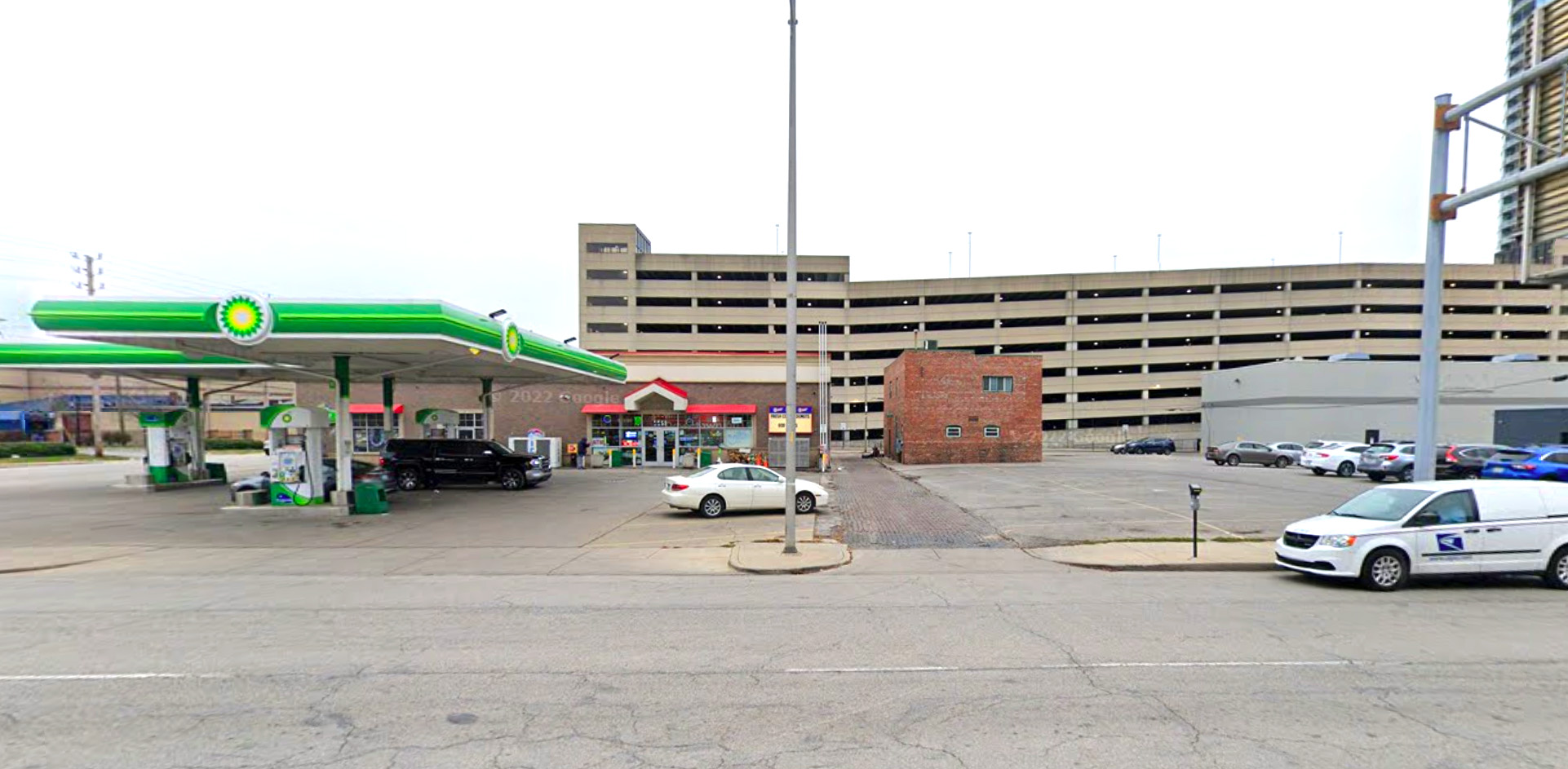 Downtown gas station owner planning apartments, retail next door Indianapolis Business Journal