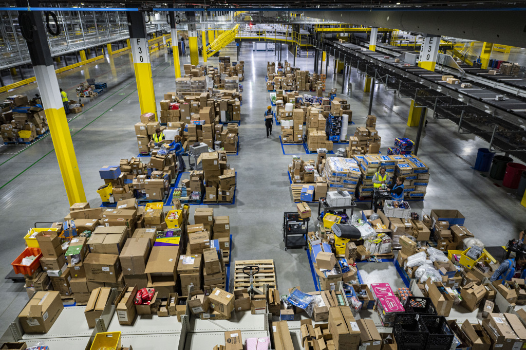 Inside the massive new Walmart fulfillment center in McCordsville ...