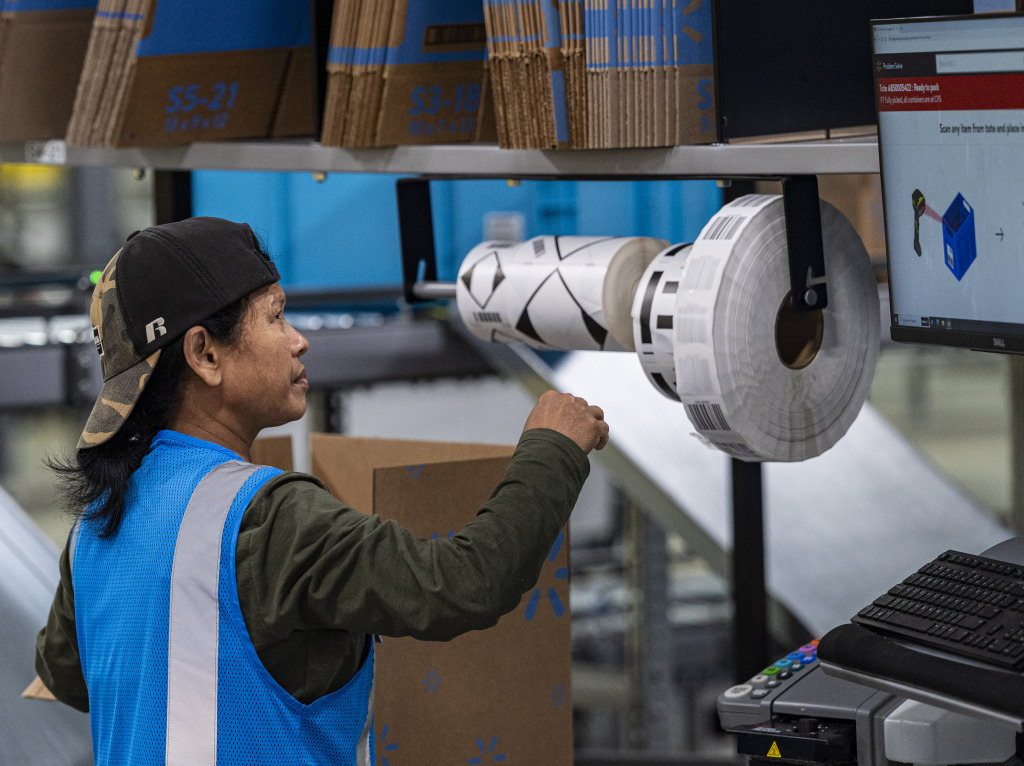Inside the massive new Walmart fulfillment center in McCordsville