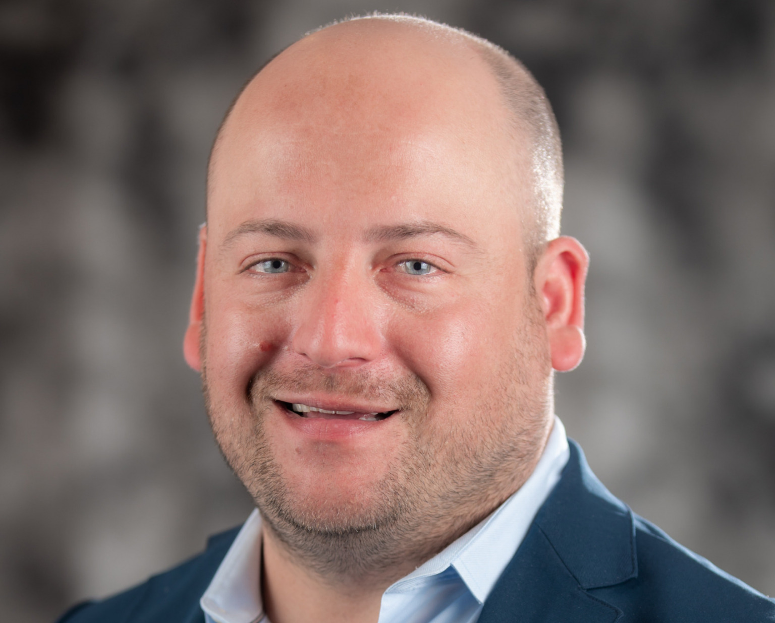 Indians shift lineup in front office with new CEO, general manager