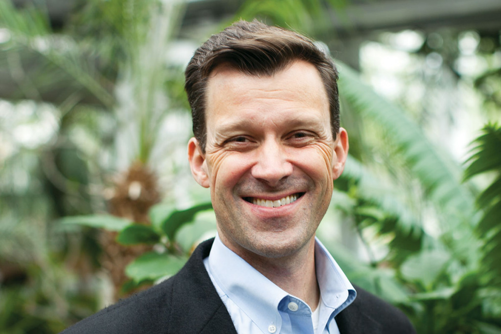 Indianapolis Zoo chief Shumaker on leave of absence