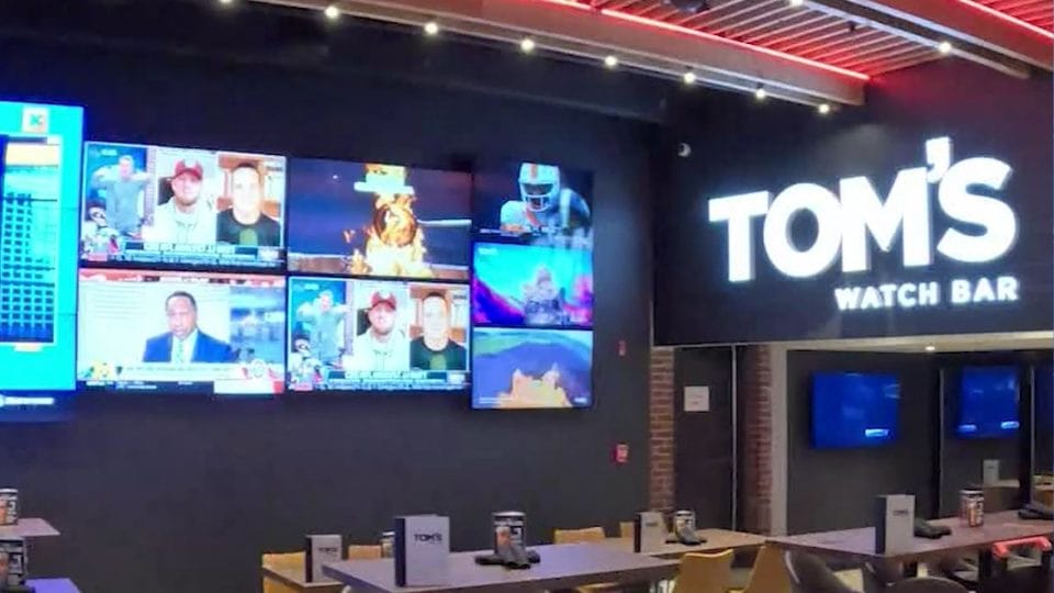 New sports bar Tom’s Watch opens in downtown Indianapolis – Indianapolis Business Journal