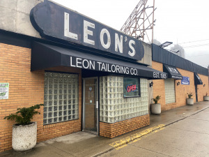 LEON EXTERIOR