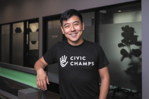 Q&A: Geng Wang works to help organizations that give back