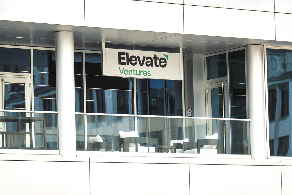 Economic, tech experts talk AI at Elevate Ventures event