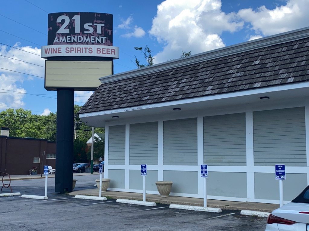 Indianapolis liquor stores lose permits after accusations of forged documents