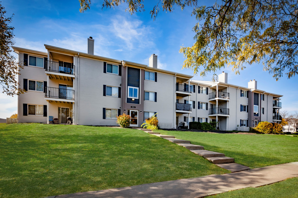 Castleton complex acquired in state’s second-largest apartment transaction