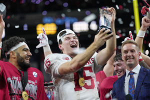 IU’s Fernando Mendoza wins the Heisman Trophy as college football’s top player