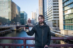 Indiana man sues Bondi, Noem over removal of ICE monitoring app from App Store