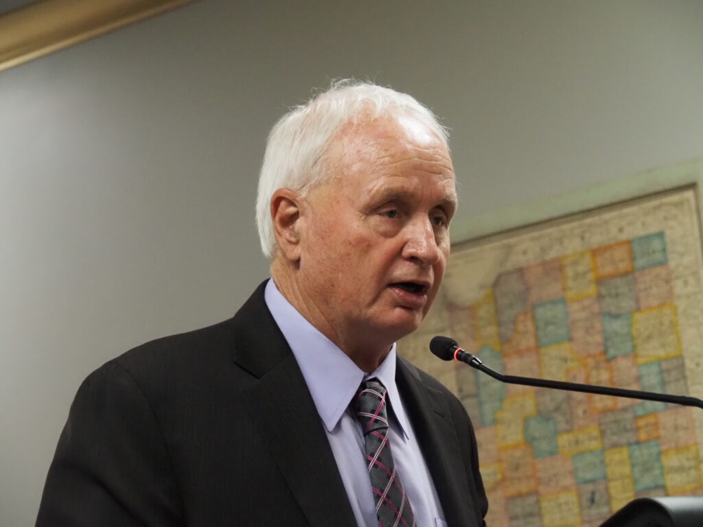 Environmental deregulation bill narrowly passes House committee