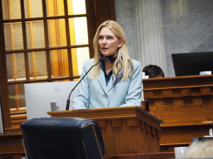 Bill targeting low-earning college degrees clears Indiana Legislature