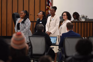 IPS board member Gayle Cosby announces resignation