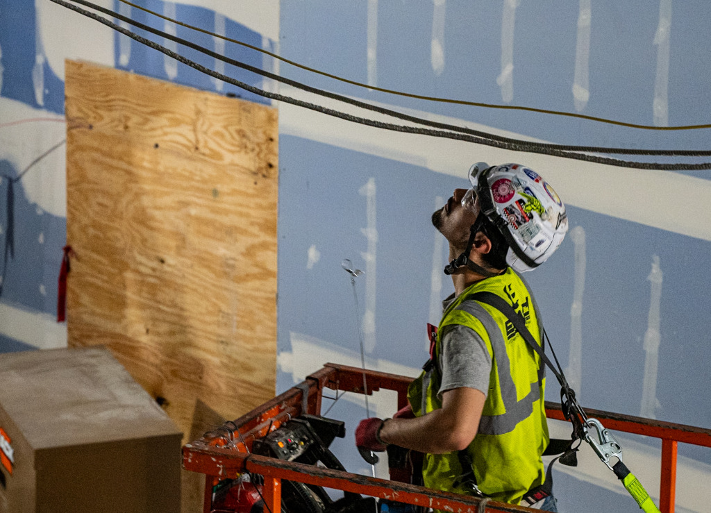 Signia Construction Photo gallery: Construction work progresses on Signia hotel, convention ...