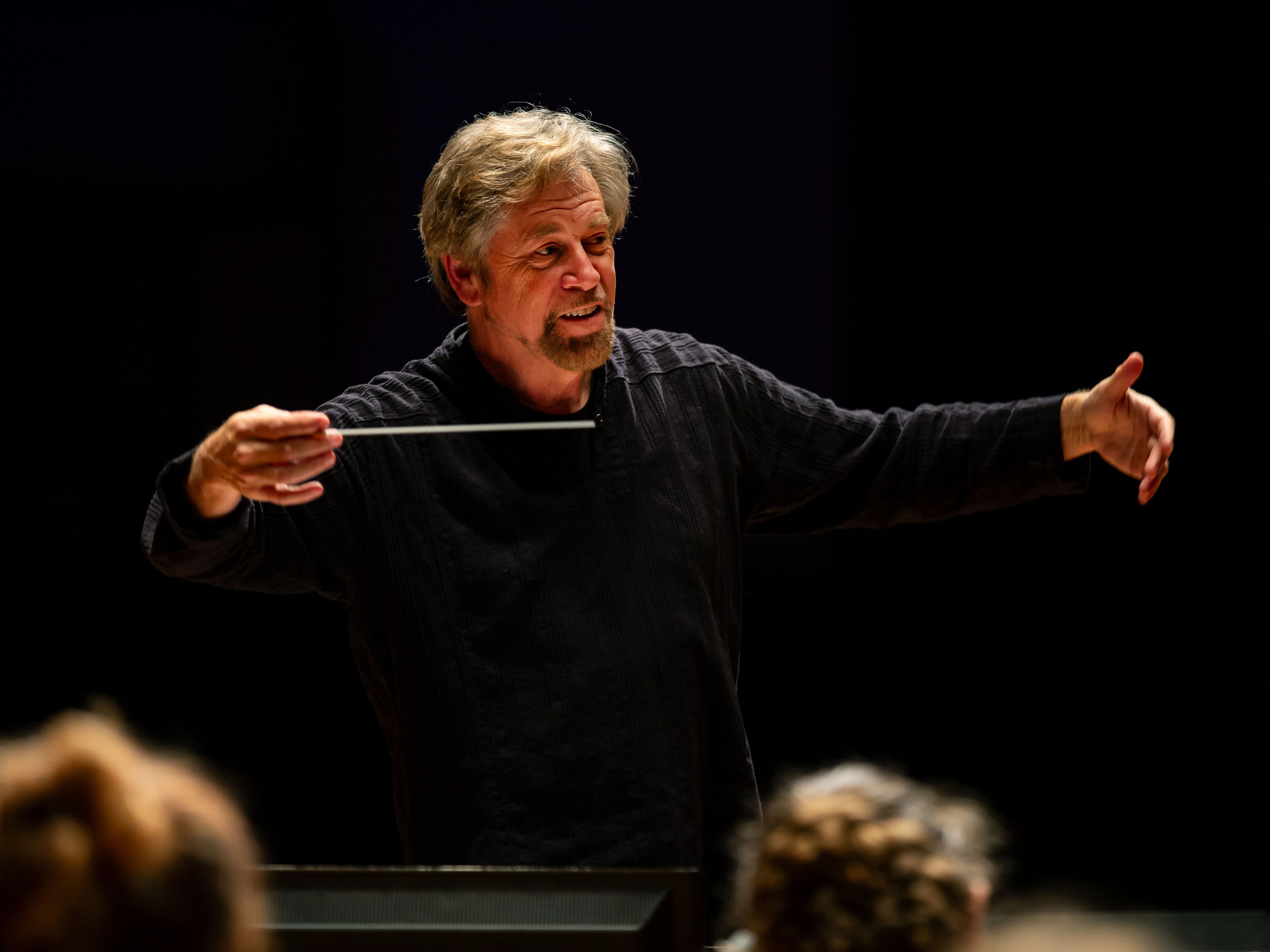 Illinois-based conductor David Commanday to lead Carmel Symphony Orchestra
