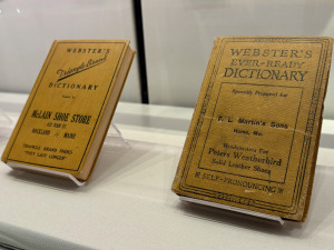 IU DICTIONARIES