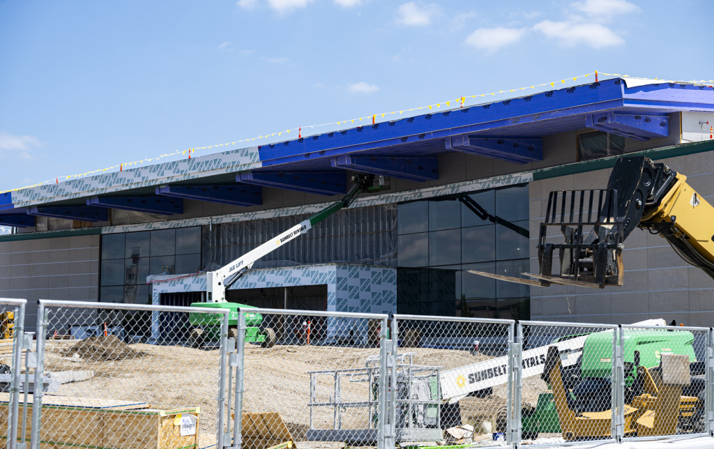 Photo gallery: 4,200-seat IU Indianapolis arena nears completion