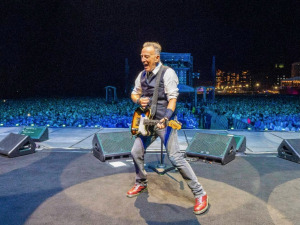 BRUCE SPRINGSTEEN