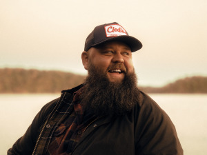 LARRY FLEET