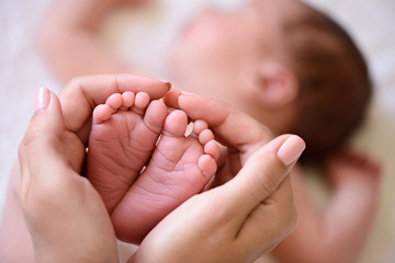 More Hoosier women are delivering at home. Is it safe?